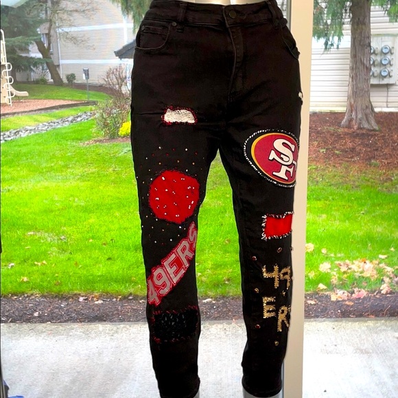 Women’s UPCYCLED HAND CRAFTED 49ers Themed Black Jeans TAHARI Sz 14P - Picture 2 of 15